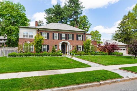 19 Woodside Circle Hartford CT 06105