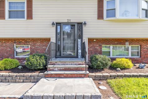 21 Bear Path Drive Shelton CT 06484