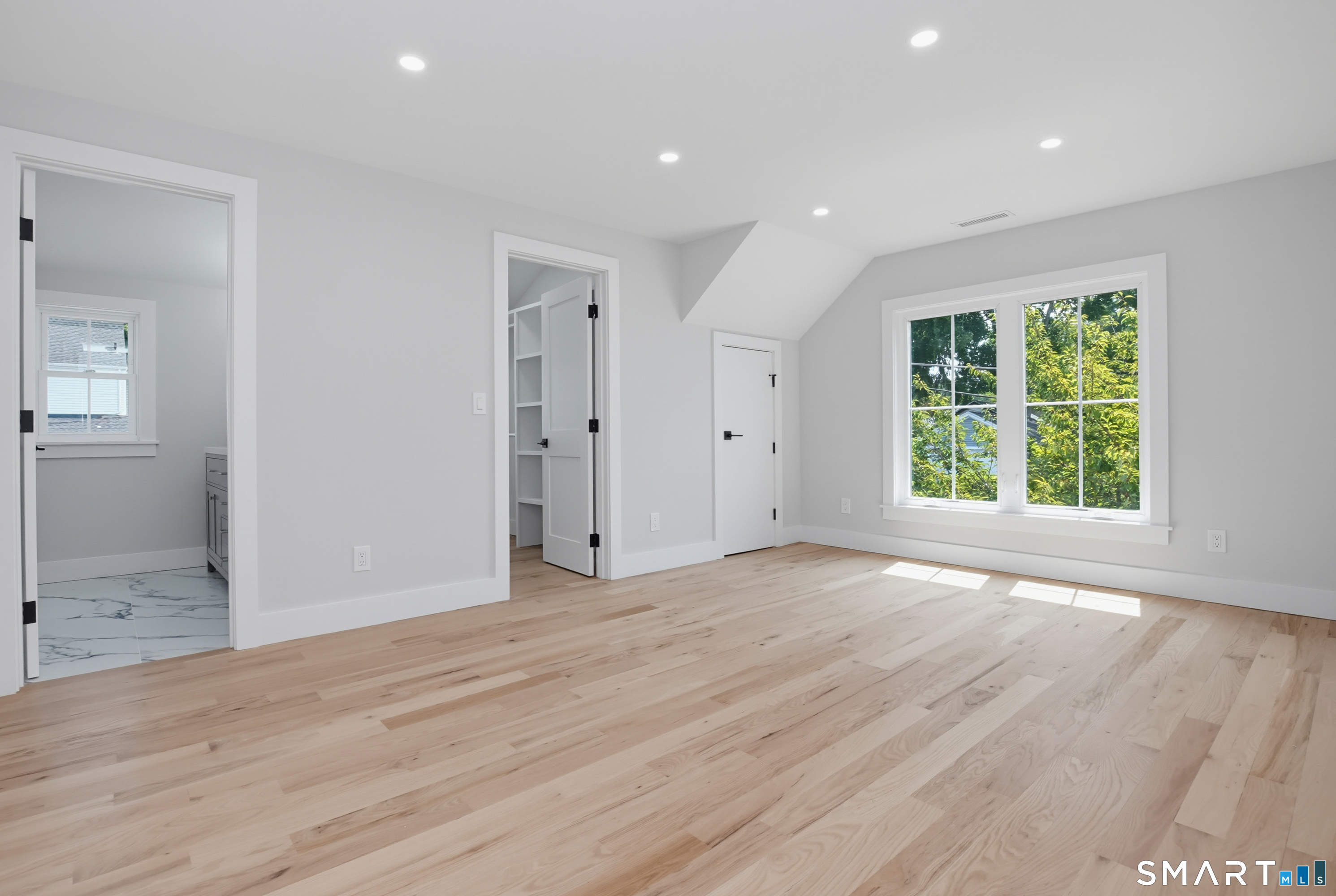 517 Newfield Avenue Stamford CT 06905