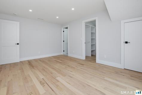 517 Newfield Avenue Stamford CT 06905