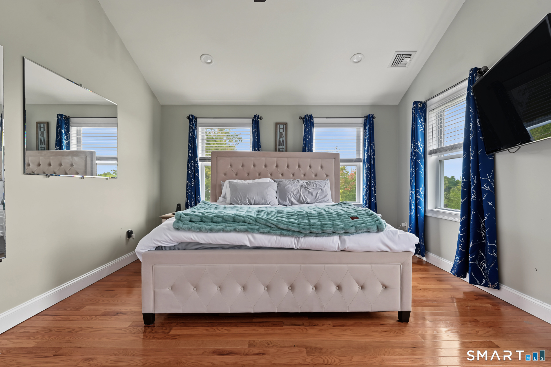2 Logans Way Sterling CT 06377