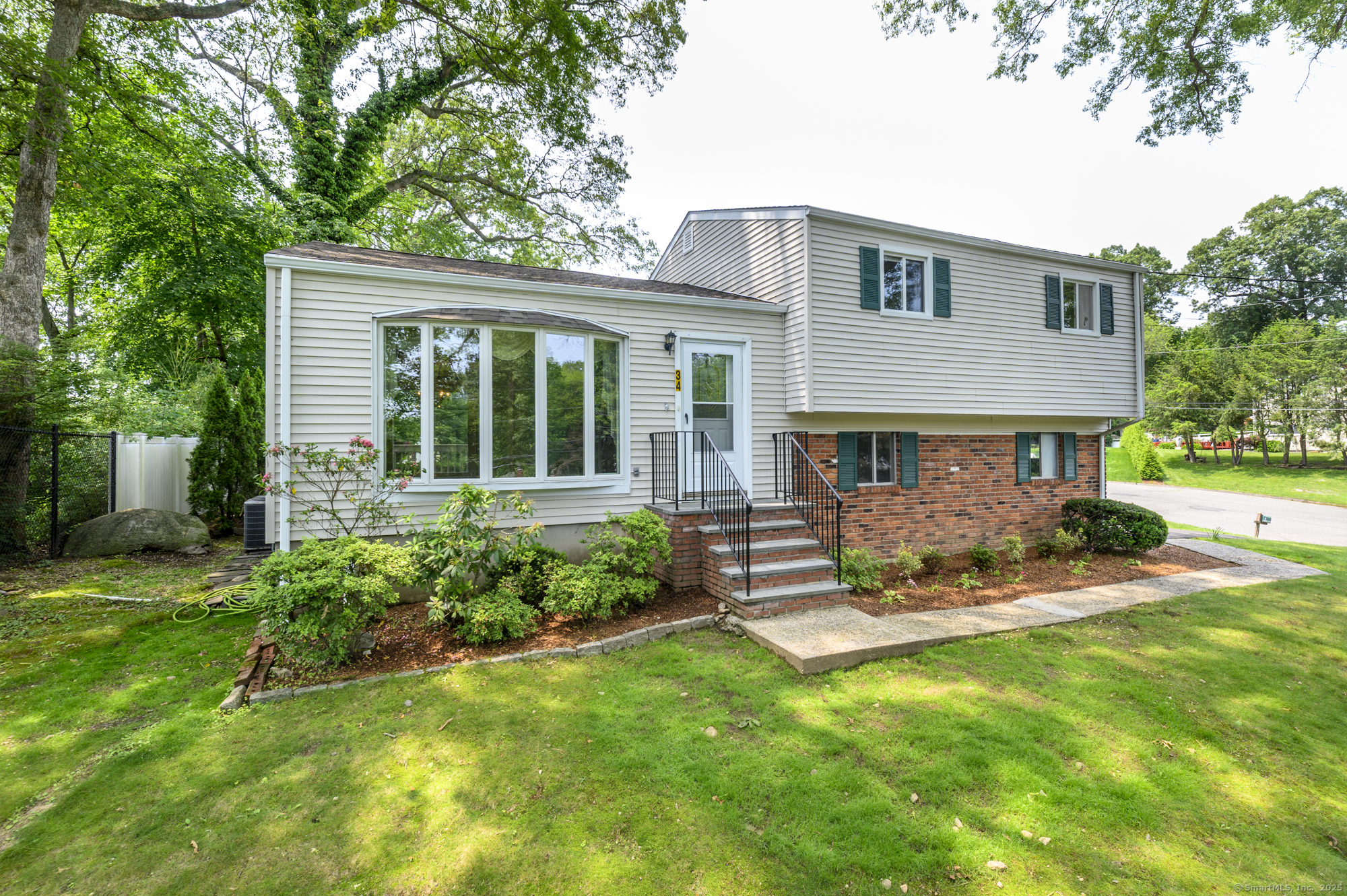 34 Amherst Place Stamford CT 06902