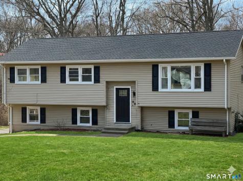 38 Deer Ridge Road Stonington CT 06378