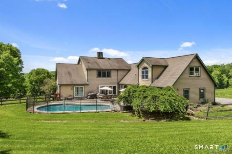 5 Mccarthy Road Beekman NY 12531