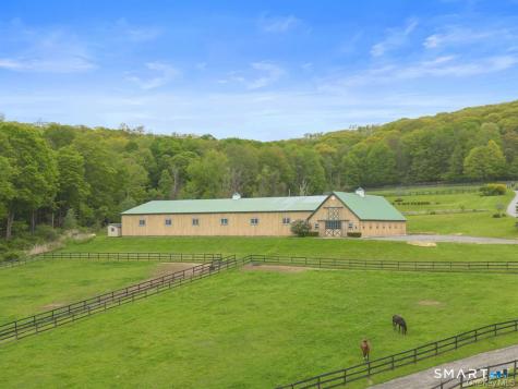 5 Mccarthy Road Beekman NY 12531