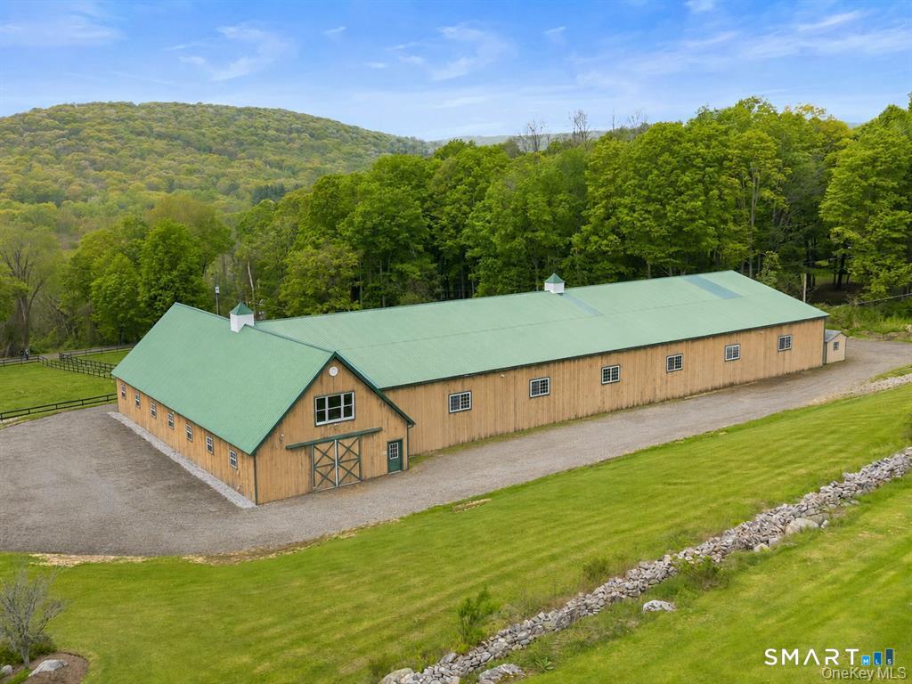 5 Mccarthy Road Beekman NY 12531