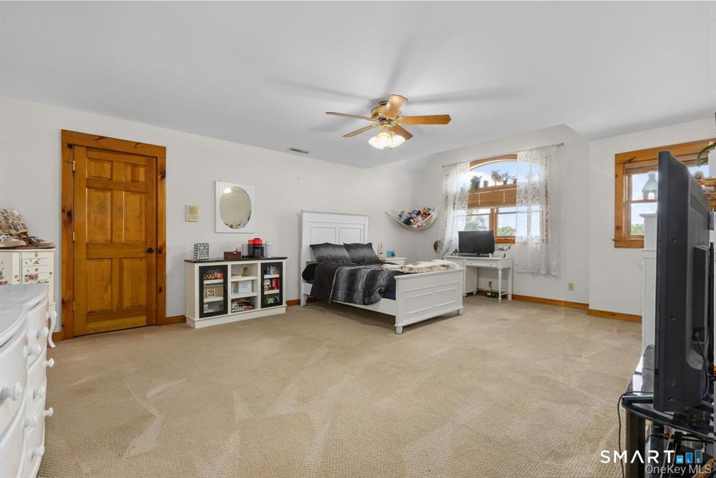 5 Mccarthy Road Beekman NY 12531