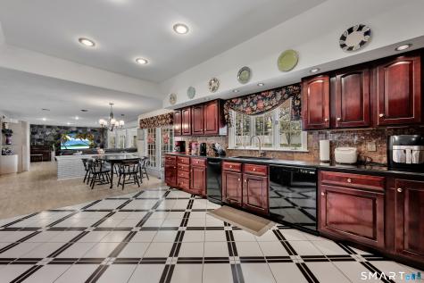 25 Doria Lane South Windsor CT 06074