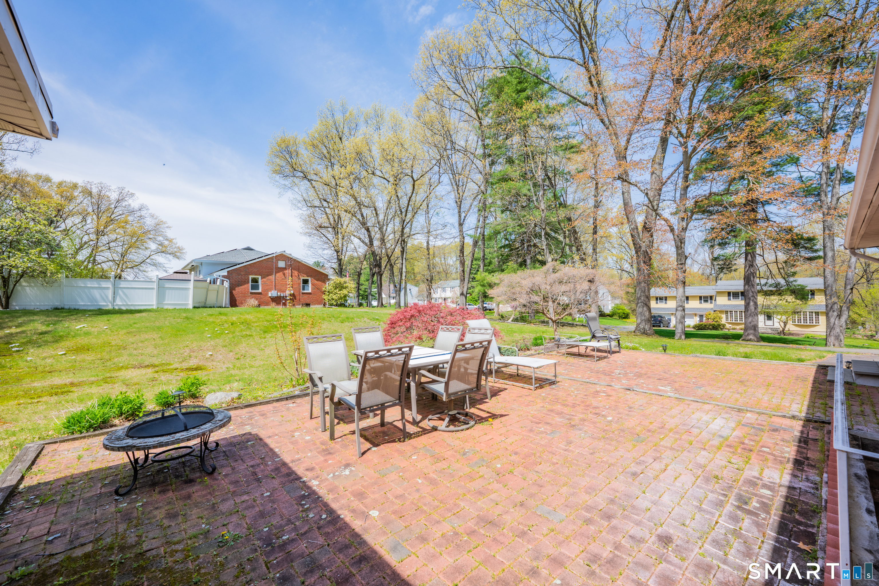 25 Doria Lane South Windsor CT 06074