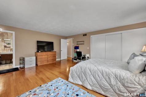 25 Doria Lane South Windsor CT 06074