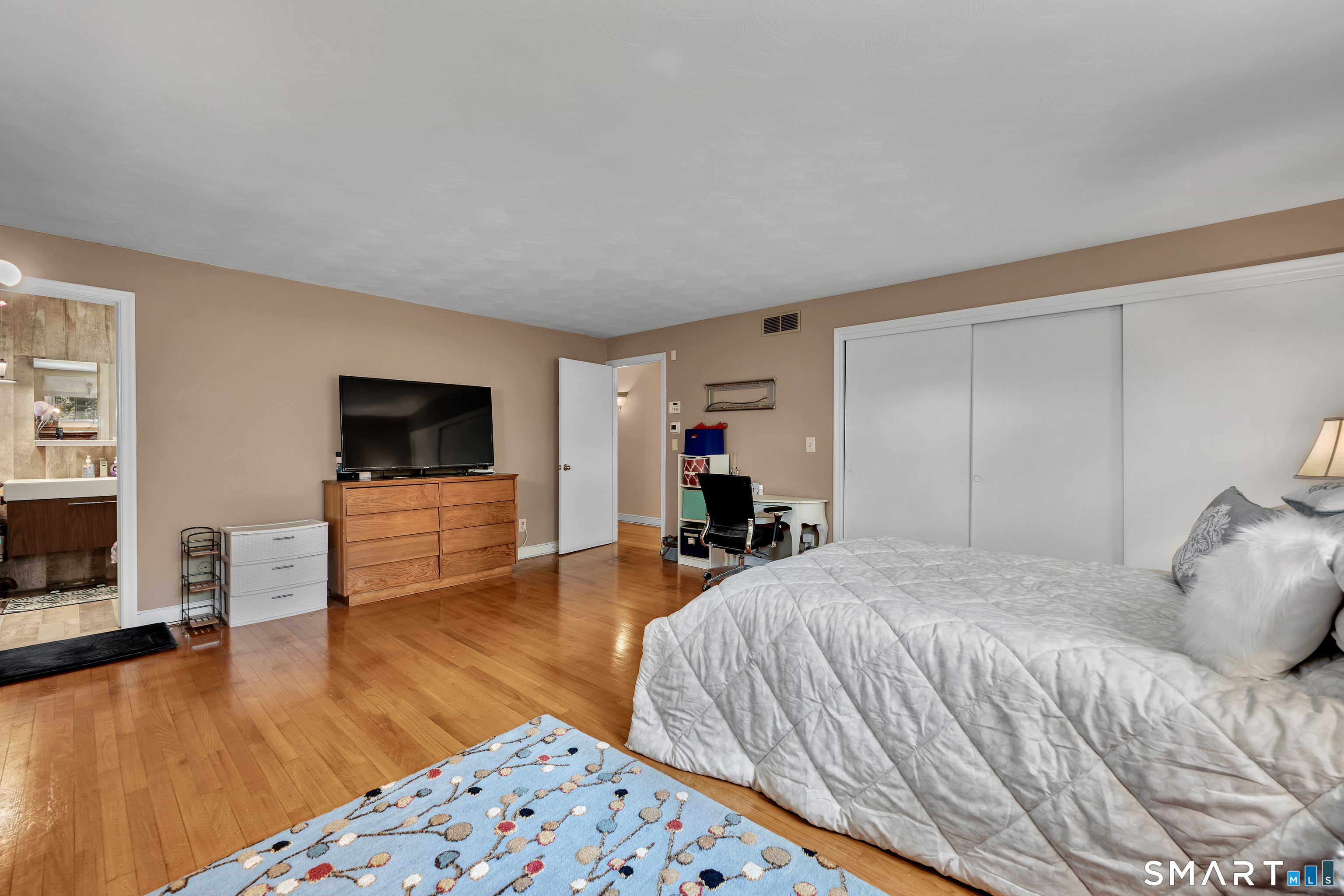 25 Doria Lane South Windsor CT 06074