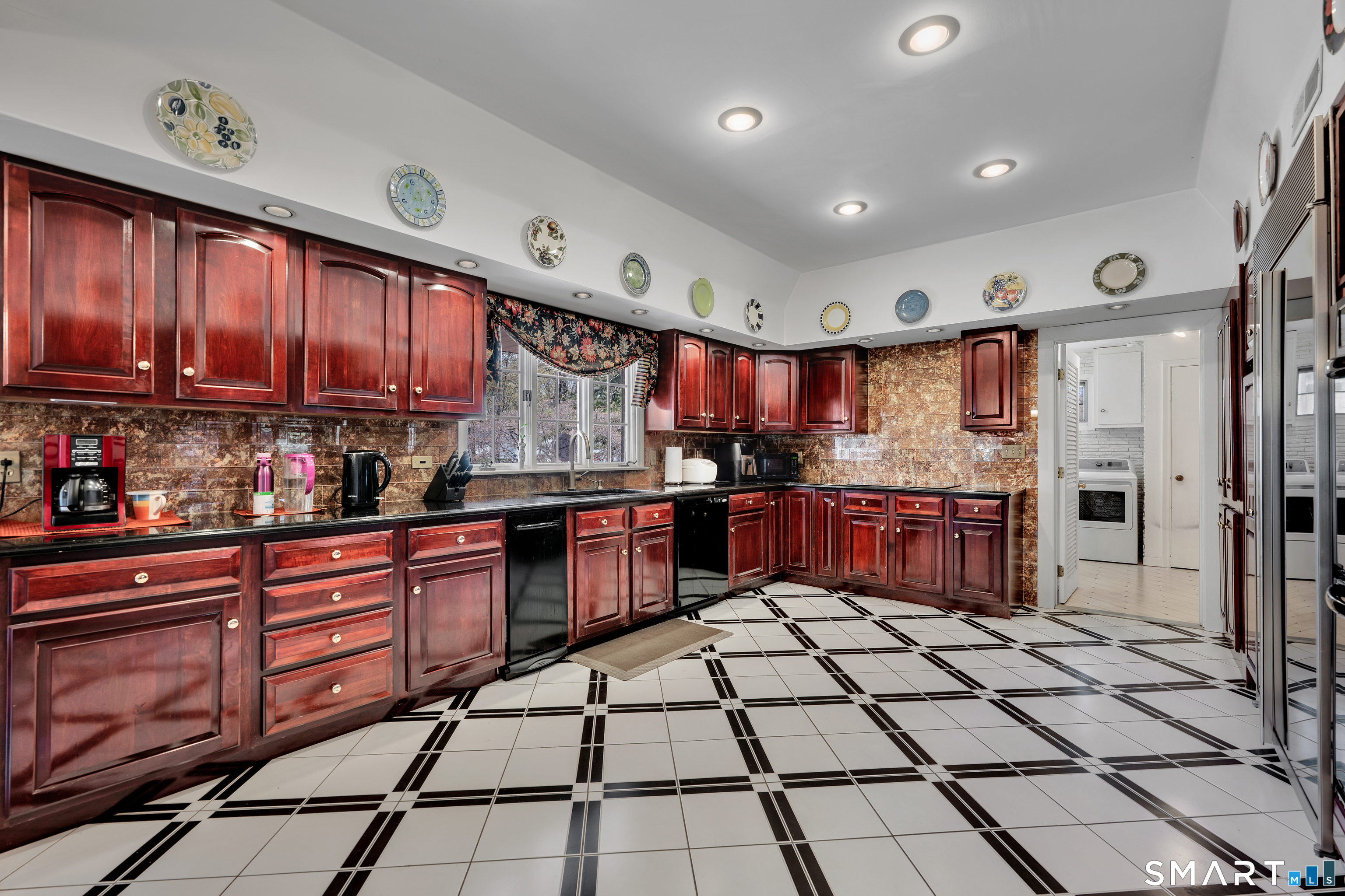 25 Doria Lane South Windsor CT 06074