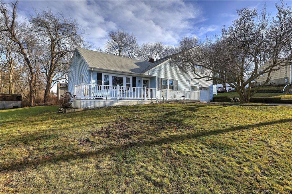 27 Oriole Lane Milford CT 06460