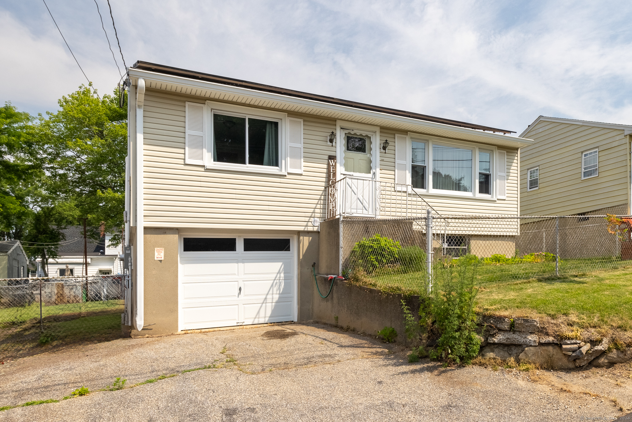 184 Bennett Avenue Waterbury CT 06708
