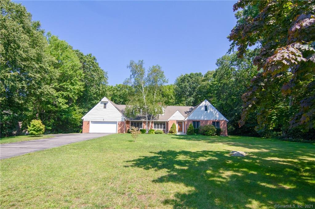 17 Village Drive East Lyme CT 06333