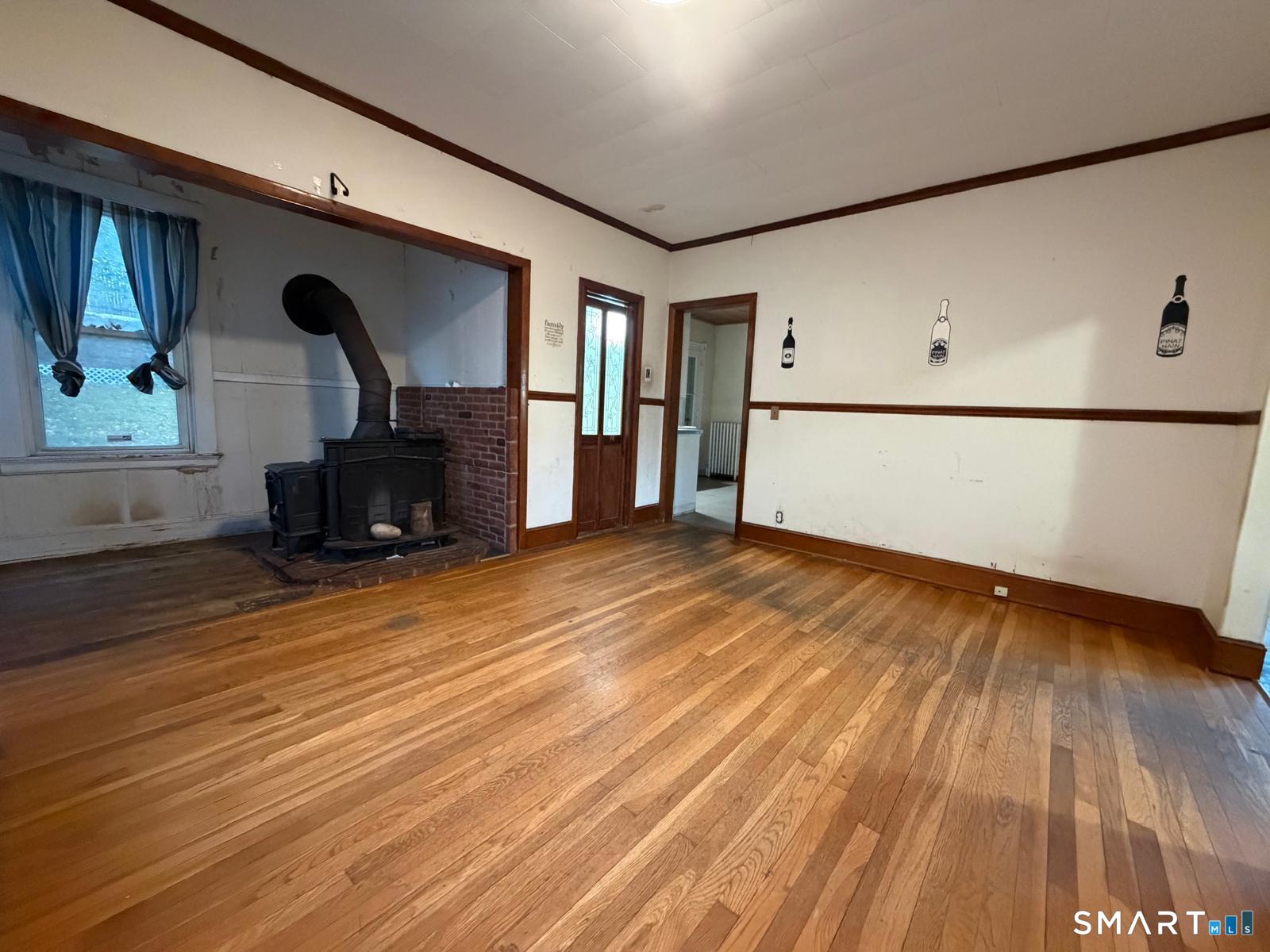 35 Edgehill Avenue Waterbury CT 06704