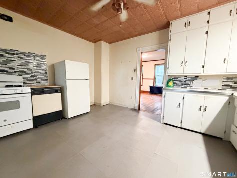 35 Edgehill Avenue Waterbury CT 06704