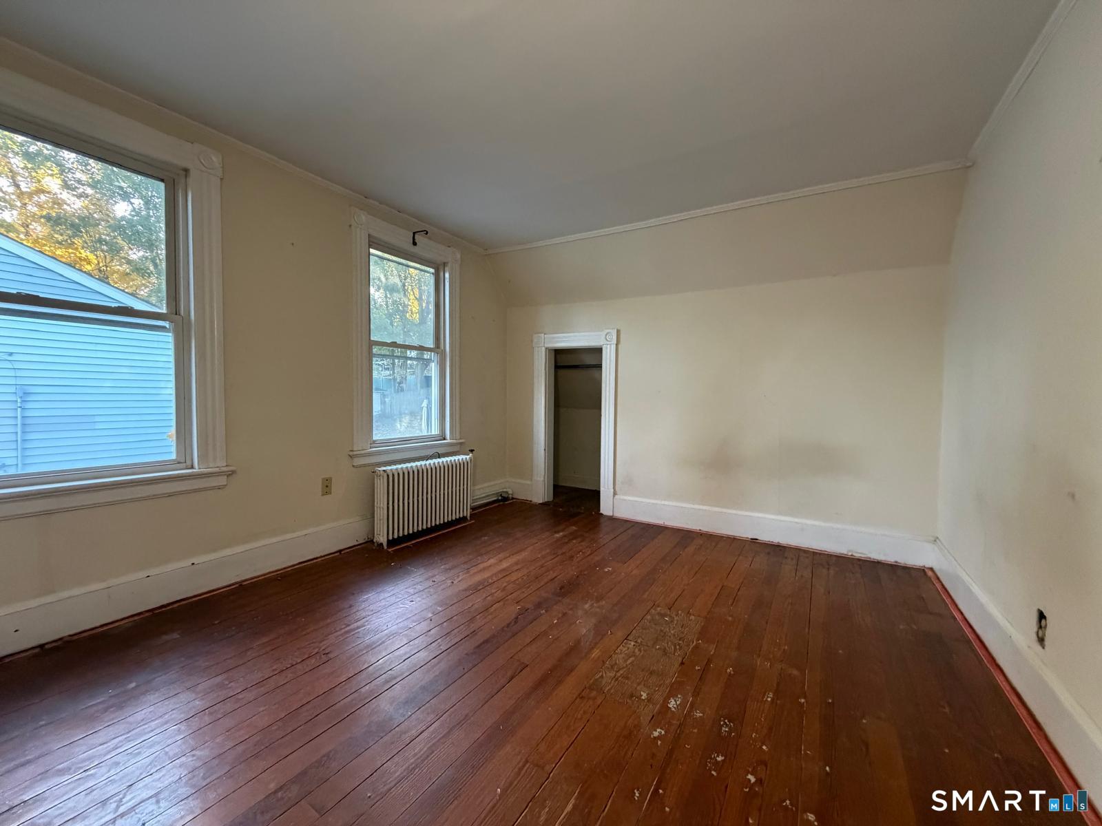 35 Edgehill Avenue Waterbury CT 06704