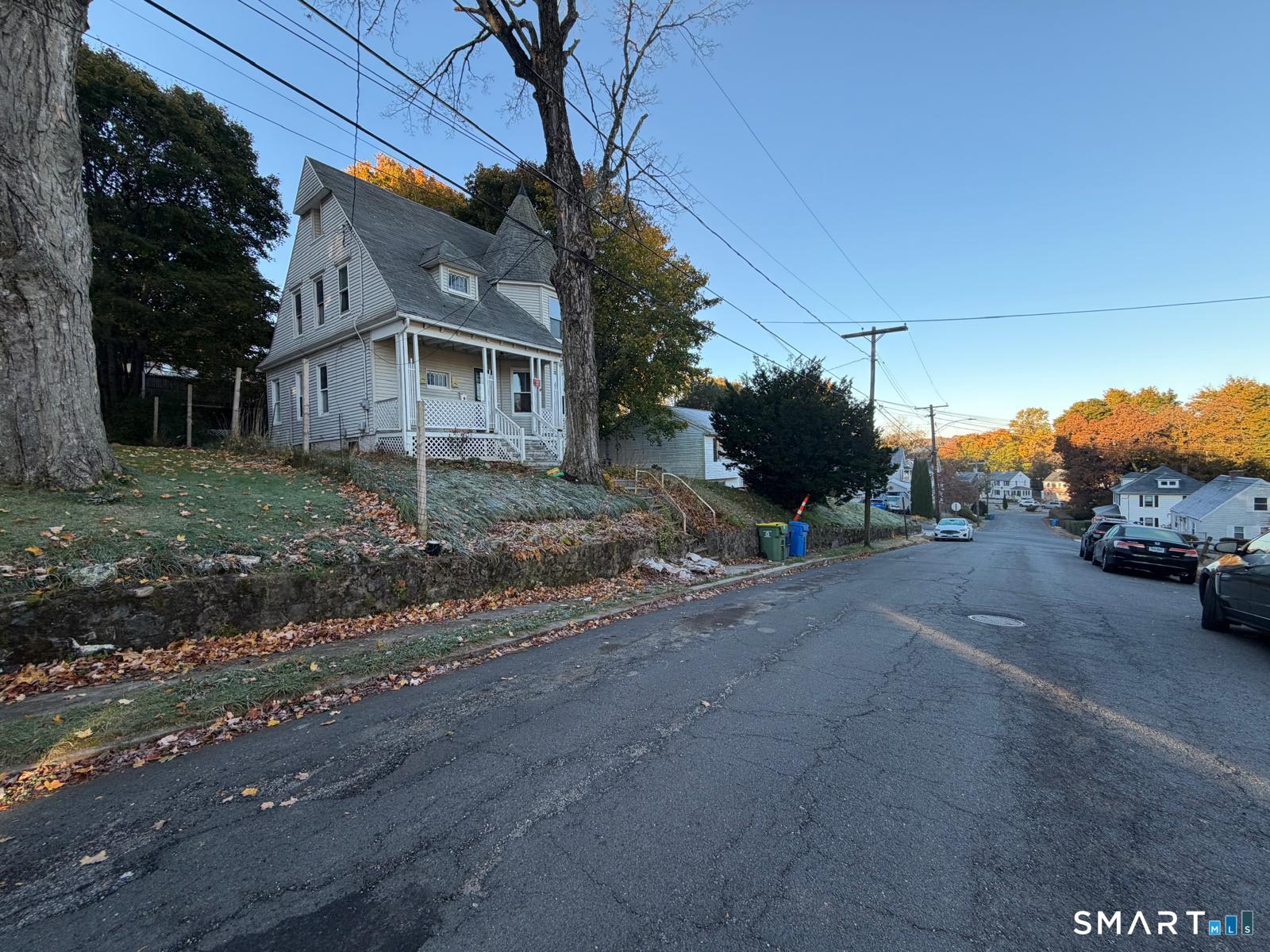 35 Edgehill Avenue Waterbury CT 06704