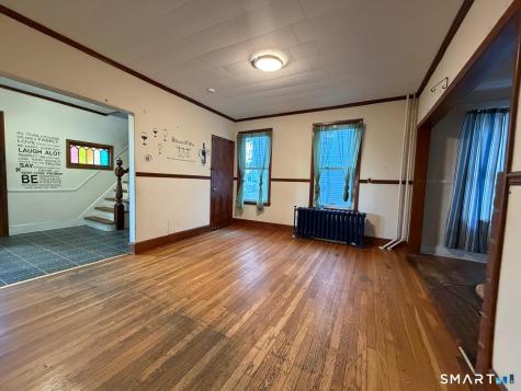 35 Edgehill Avenue Waterbury CT 06704