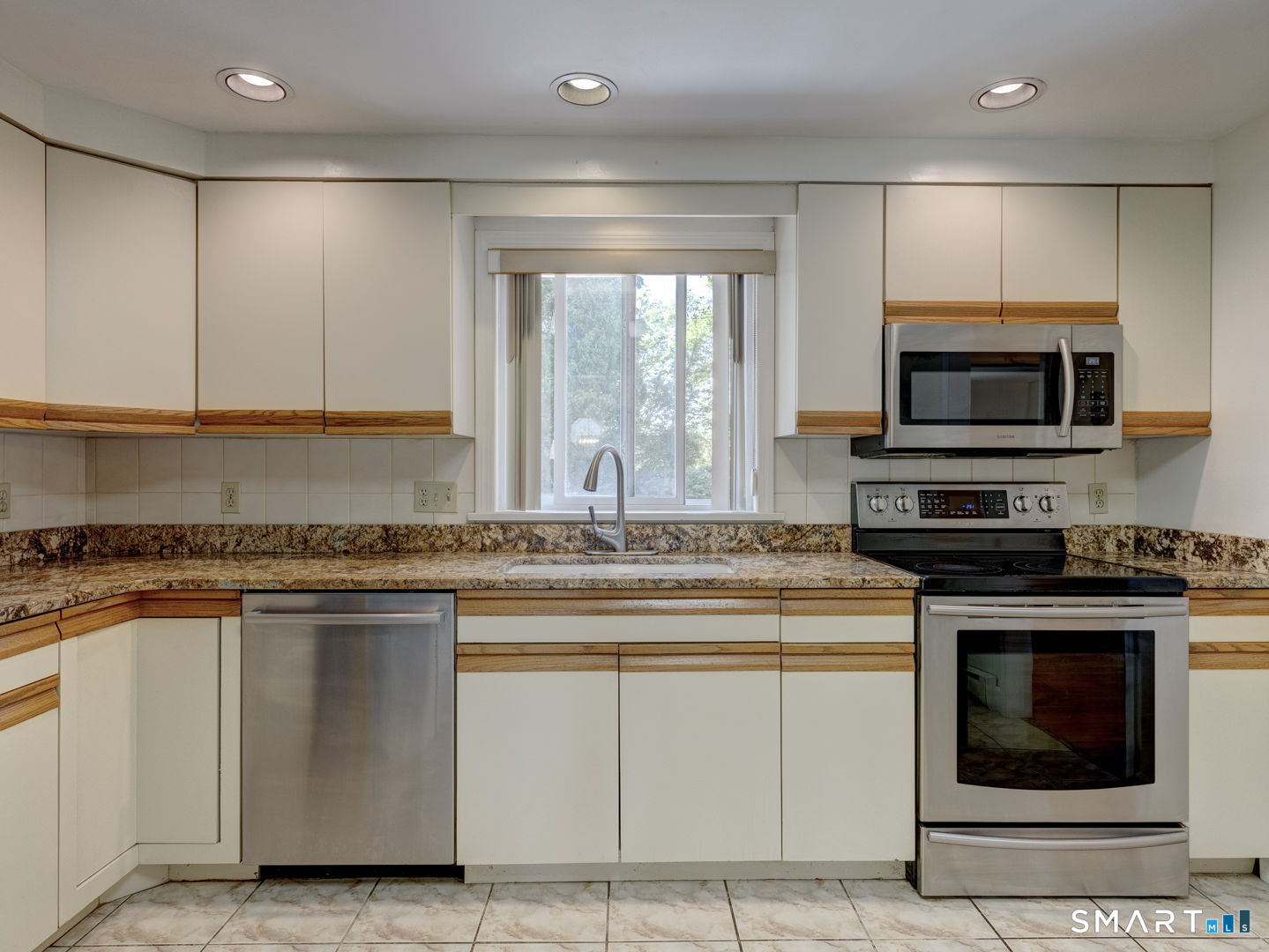 107 Johl Drive Groton CT 06340