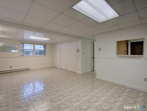 107 Johl Drive Groton CT 06340