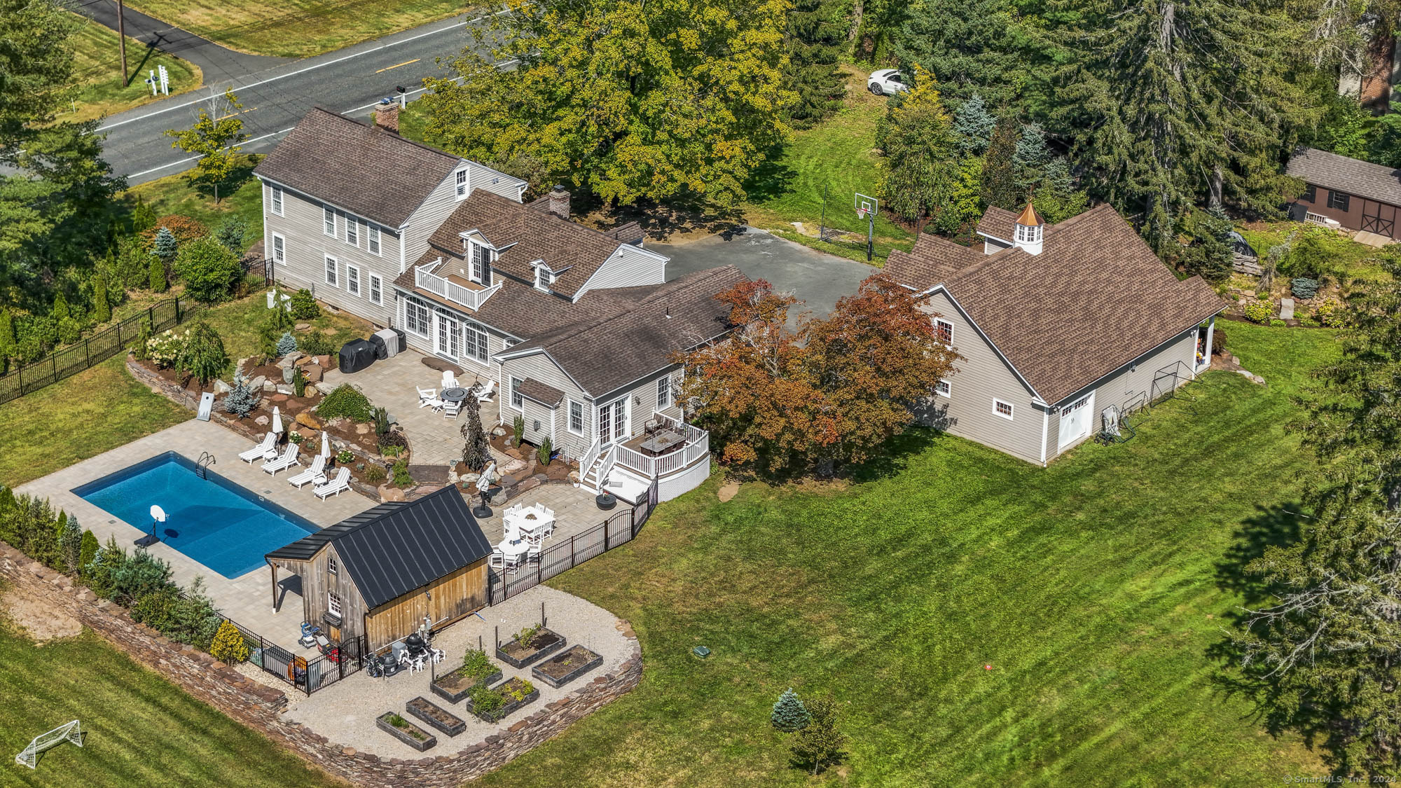 1160 North Street Suffield CT 06078