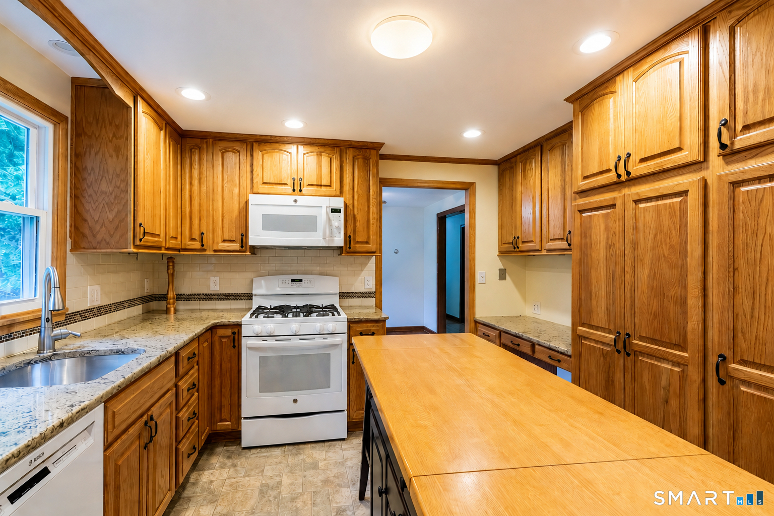 161 Hamilton Drive Manchester CT 06042