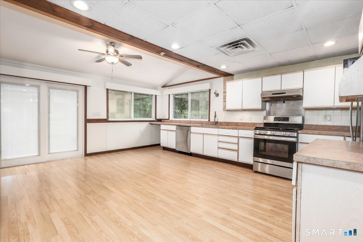 6 Caye Road Danbury CT 06811