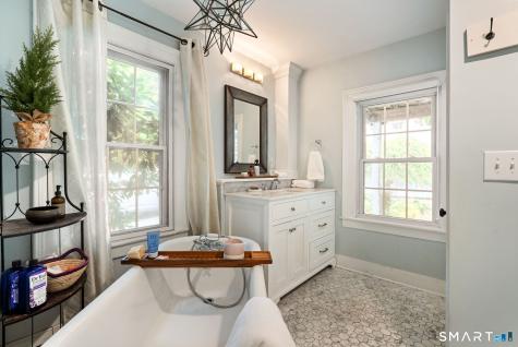 39 High Street Canton CT 06019