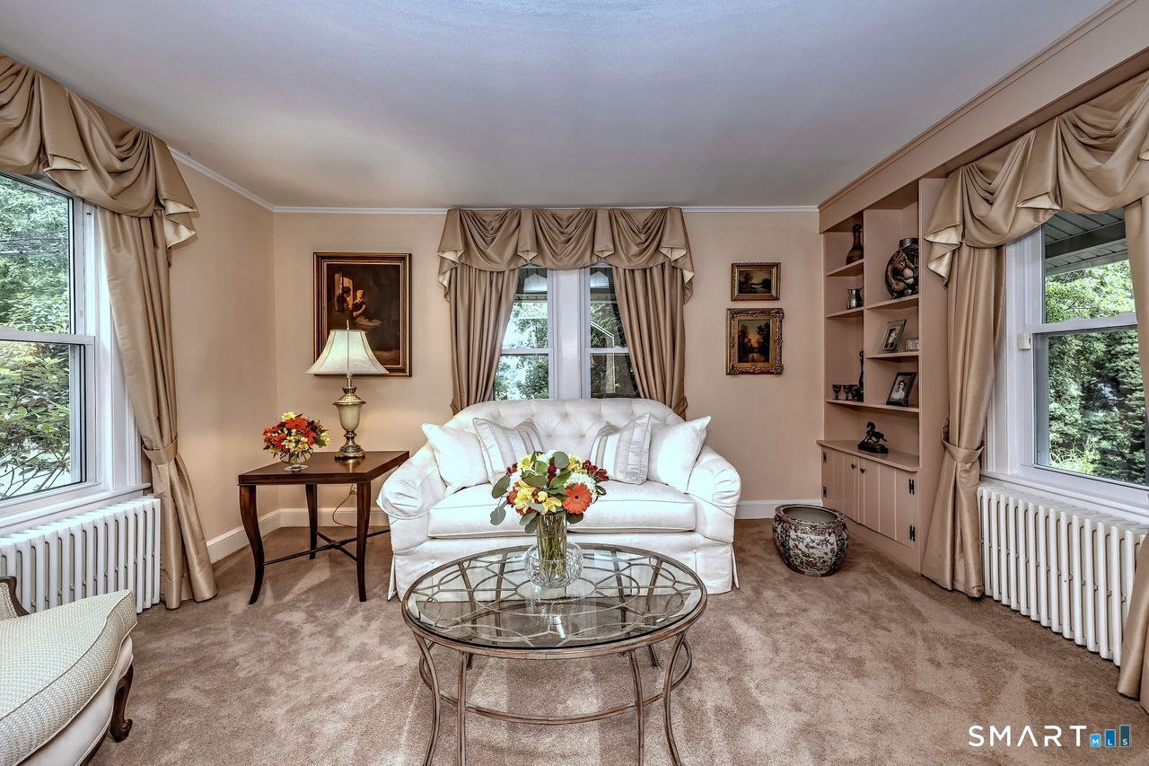 6 Harborside Drive Milford CT 06460