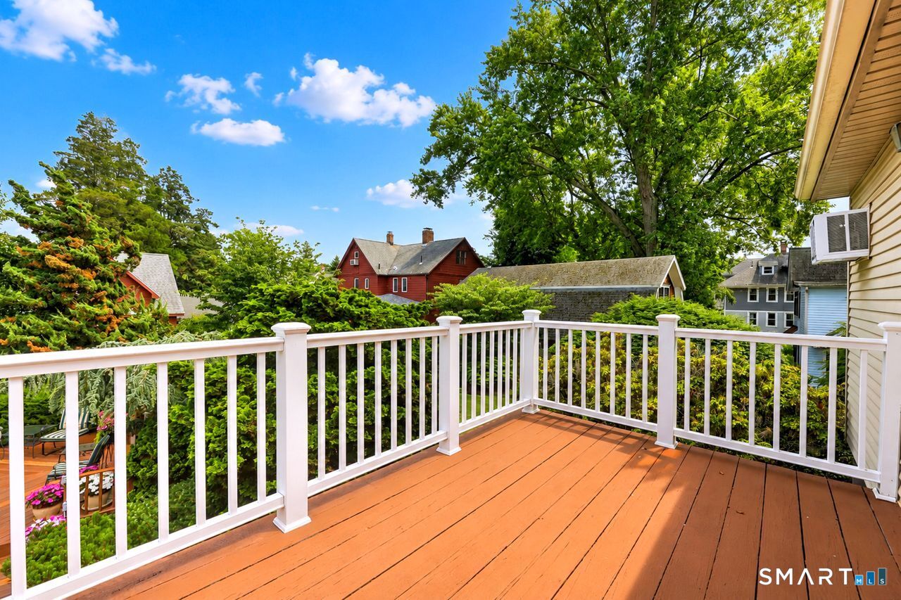 6 Harborside Drive Milford CT 06460