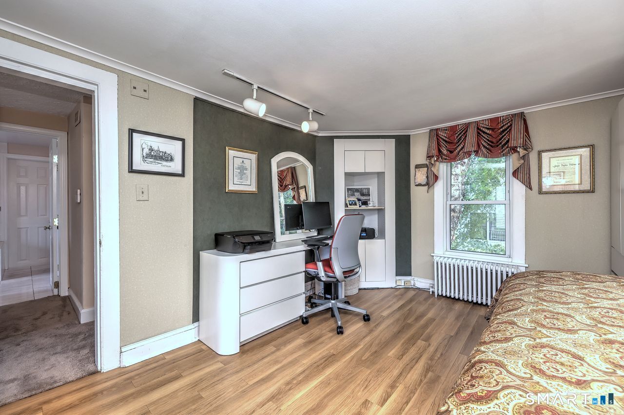 6 Harborside Drive Milford CT 06460