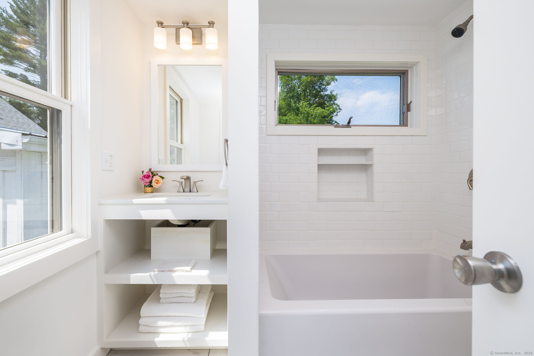 1669 Route 169 Woodstock CT 06281