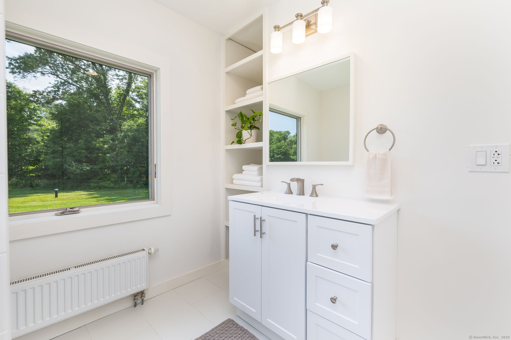 1669 Route 169 Woodstock CT 06281