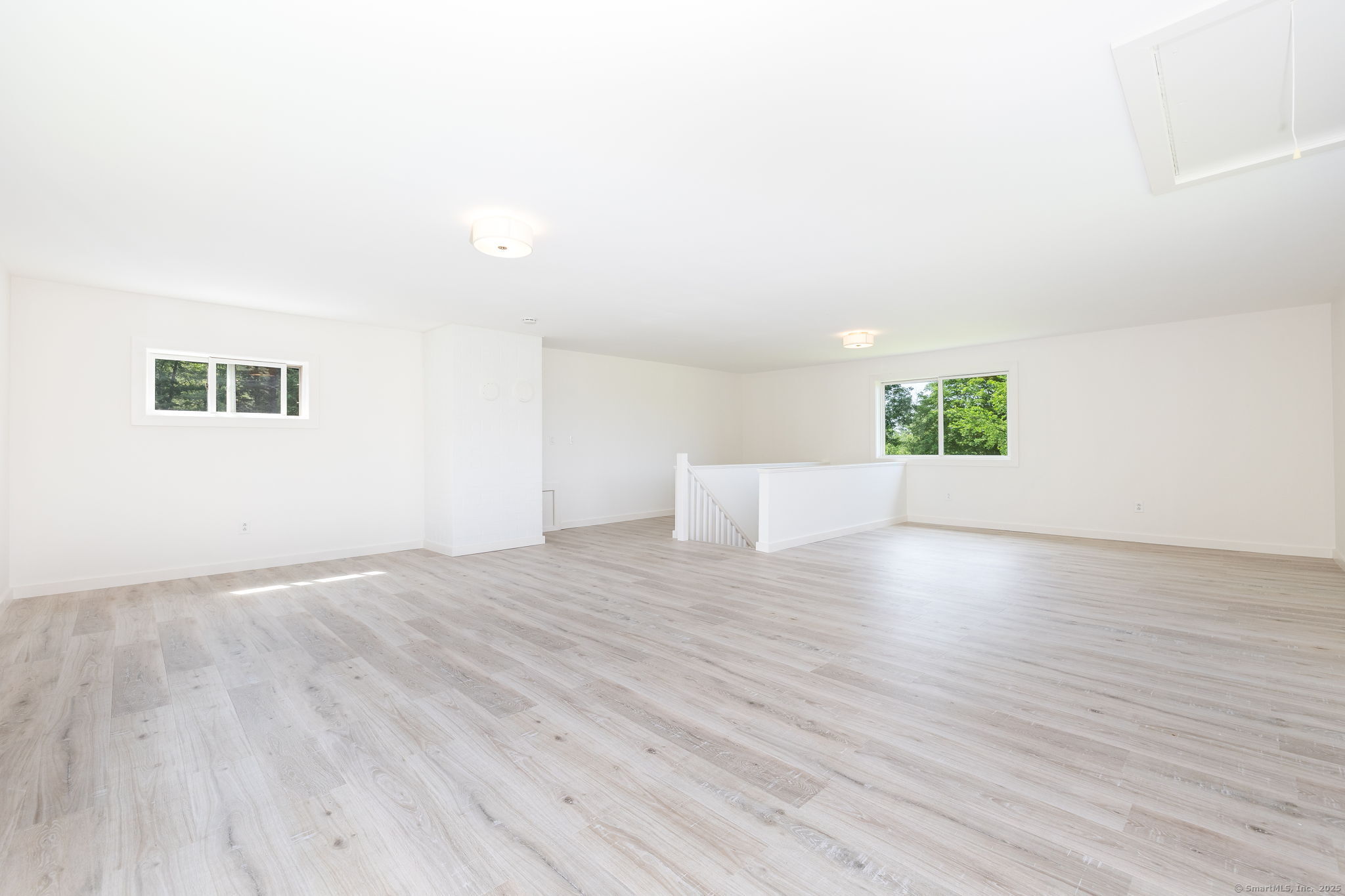 1669 Route 169 Woodstock CT 06281