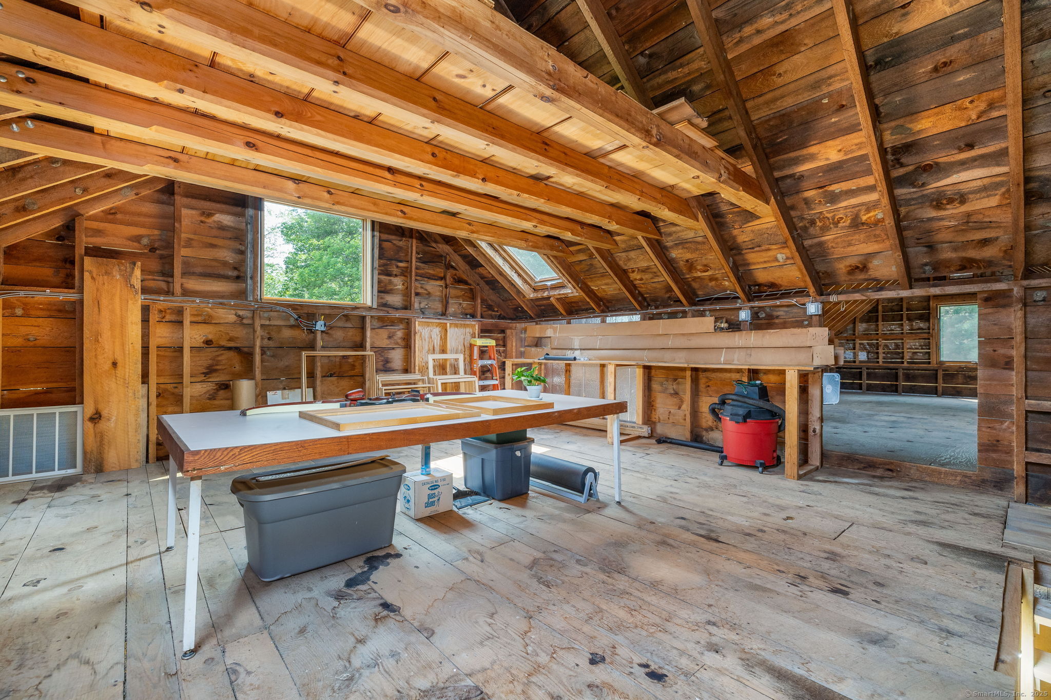 1669 Route 169 Woodstock CT 06281