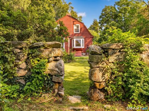 239 Ocean Avenue New London CT 06320