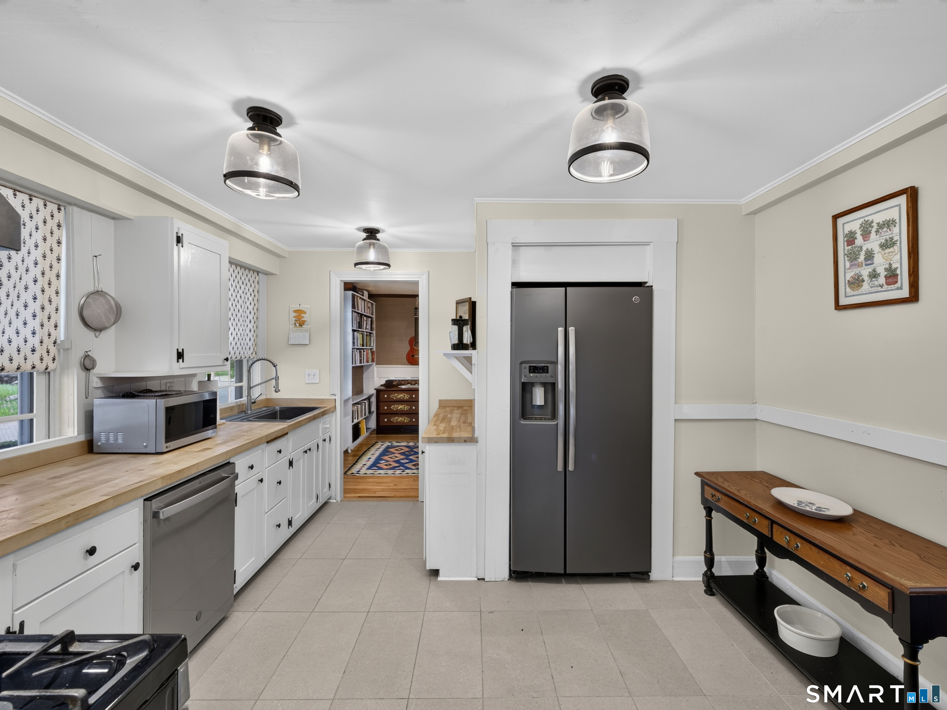 239 Ocean Avenue New London CT 06320