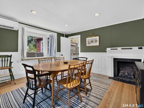 239 Ocean Avenue New London CT 06320