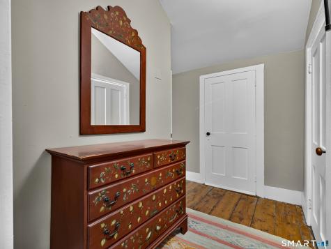 239 Ocean Avenue New London CT 06320