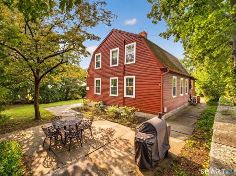 239 Ocean Avenue New London CT 06320