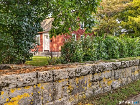 239 Ocean Avenue New London CT 06320