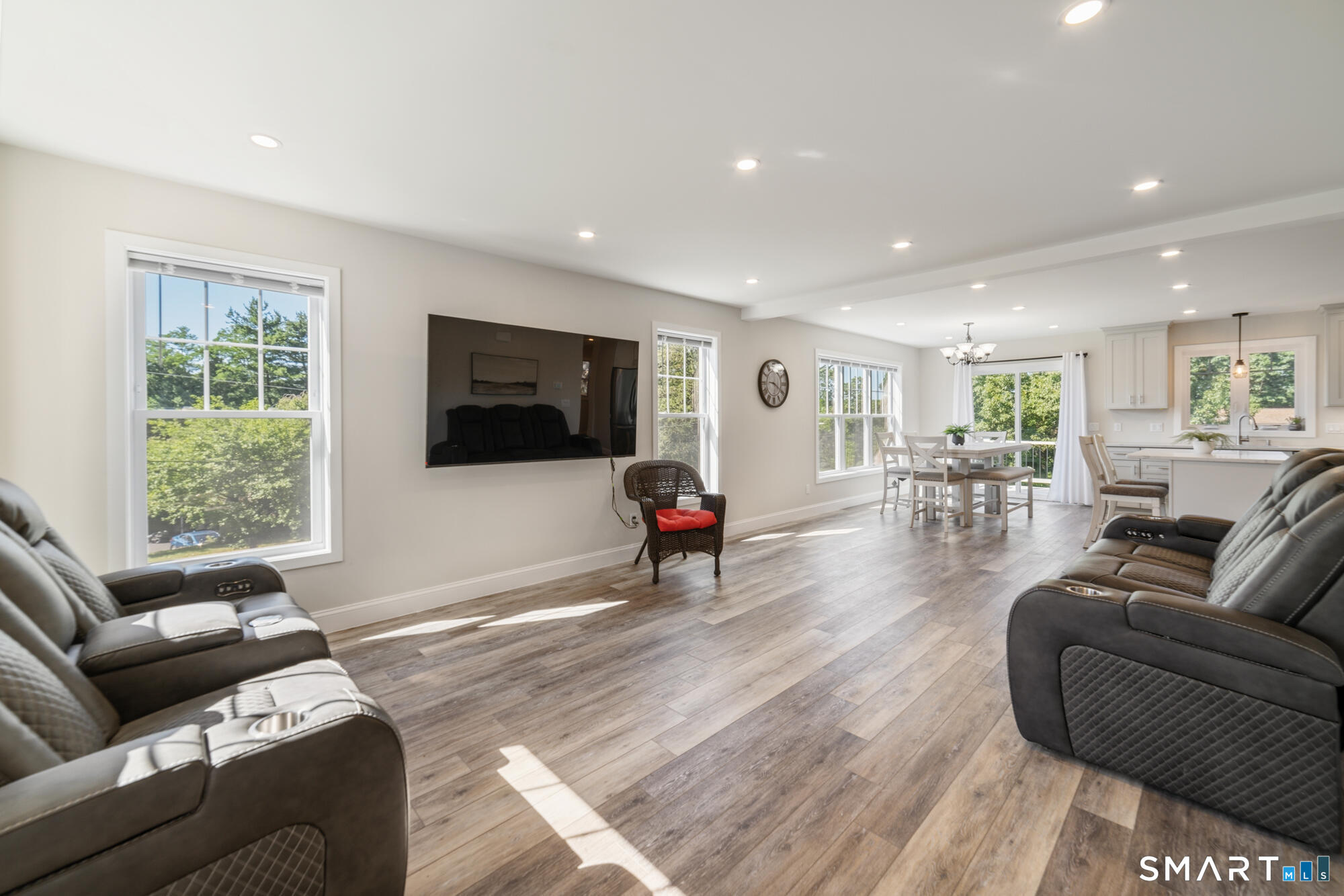 85 Vanderbilt Road Bristol CT 06010