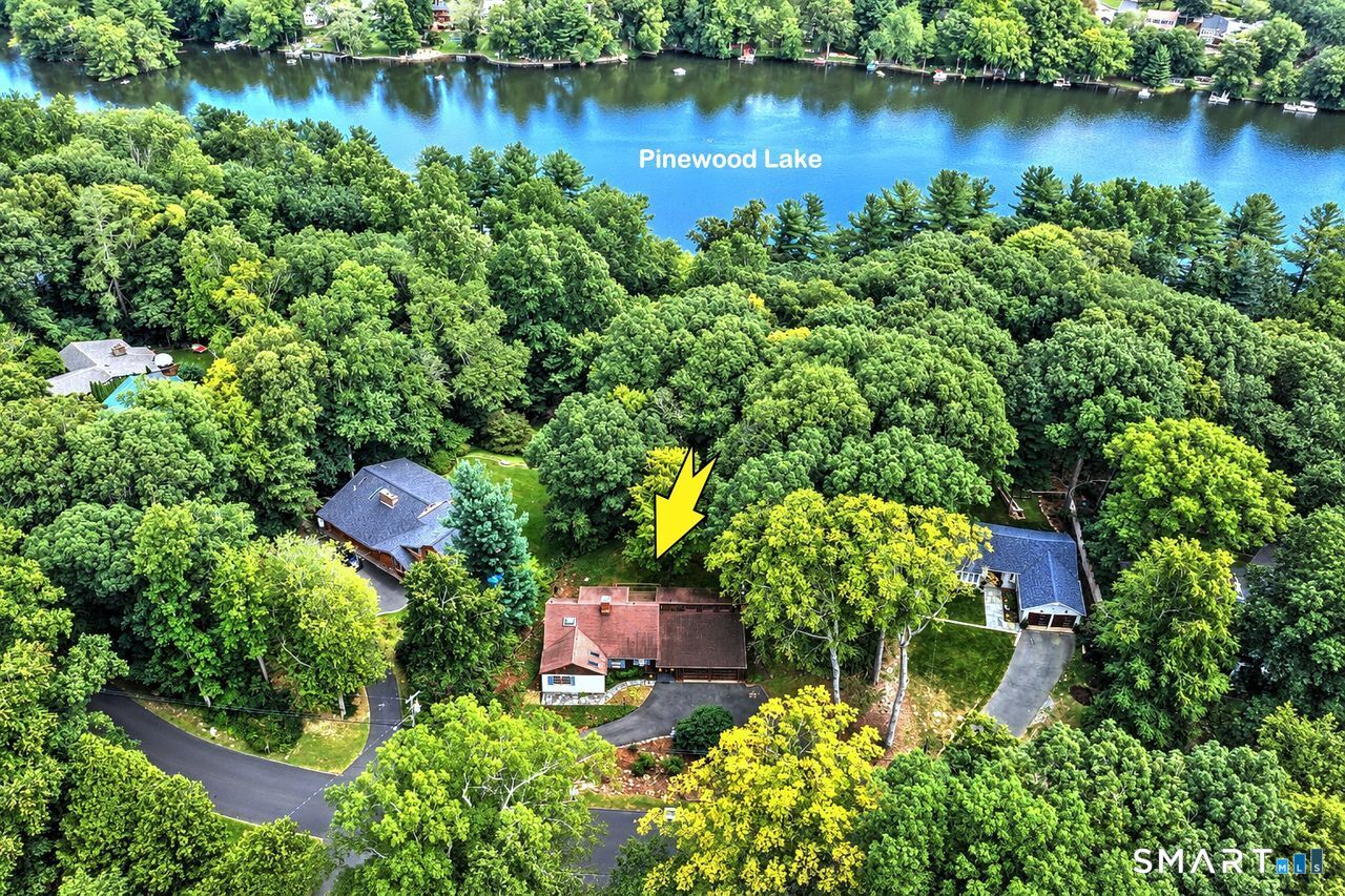 128 Old Dike Road Trumbull CT 06611