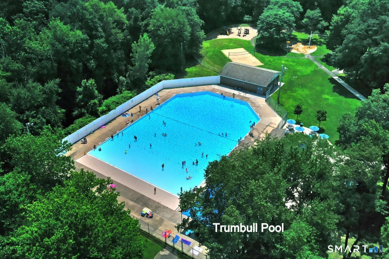 128 Old Dike Road Trumbull CT 06611