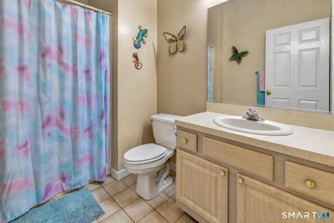 18 Hickory Hill Shelton CT 06484