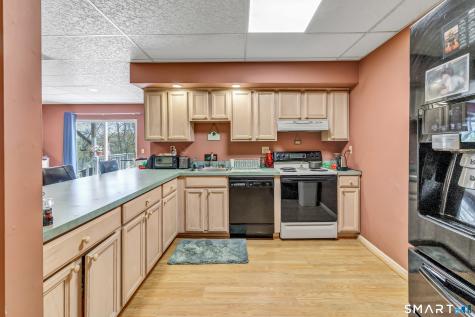 18 Hickory Hill Shelton CT 06484
