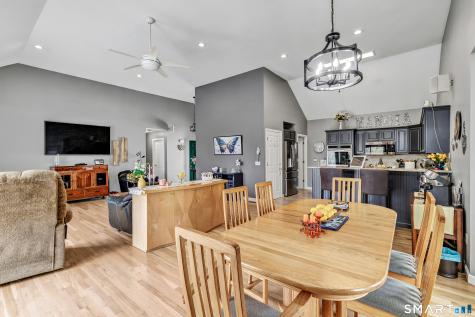 18 Hickory Hill Shelton CT 06484
