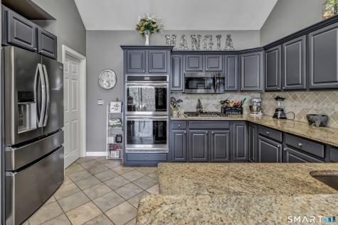 18 Hickory Hill Shelton CT 06484